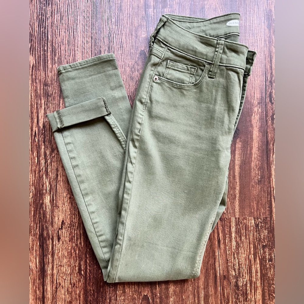 NWOT Olive Green Skinny Jeans